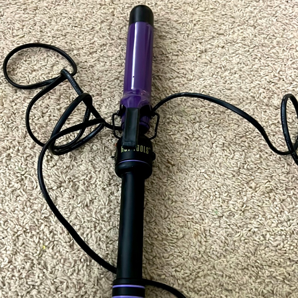 Hot Tools curling iron